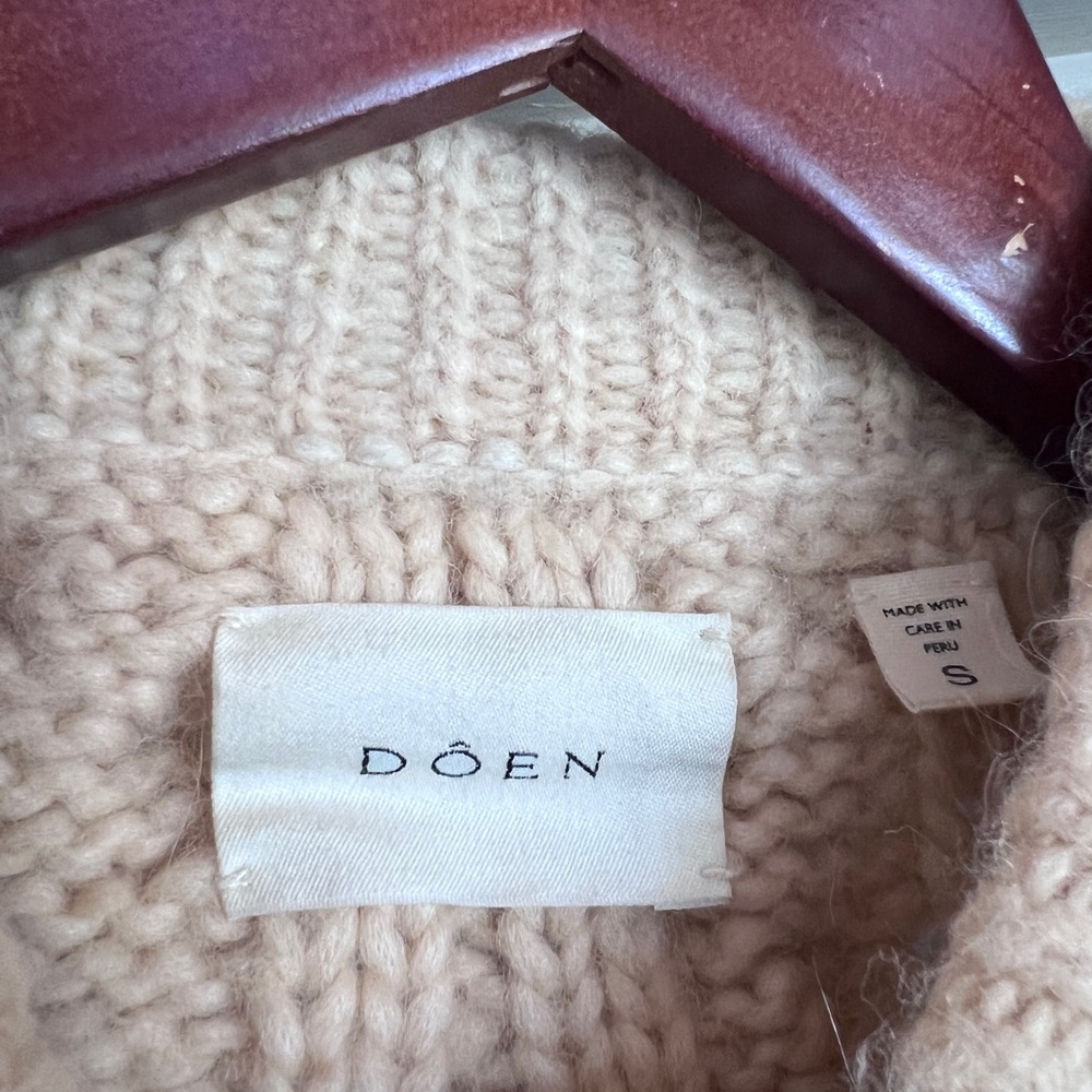 Doên Pomme Sweater in Cream XS/S Wool BEAUTIFUL - Picture 2 of 5